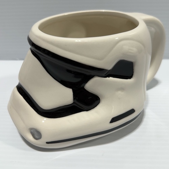 Set 3 Star Wars Stormtrooper, Captain Phasma, Kylo Ren 3D Sculpture Ceramic Mugs - Picture 8 of 13